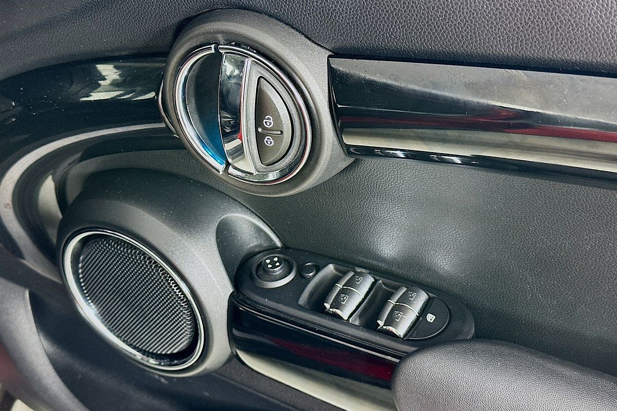 2016 MINI Cooper S F55