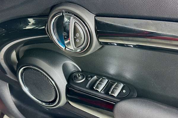 2016 MINI Cooper S F55