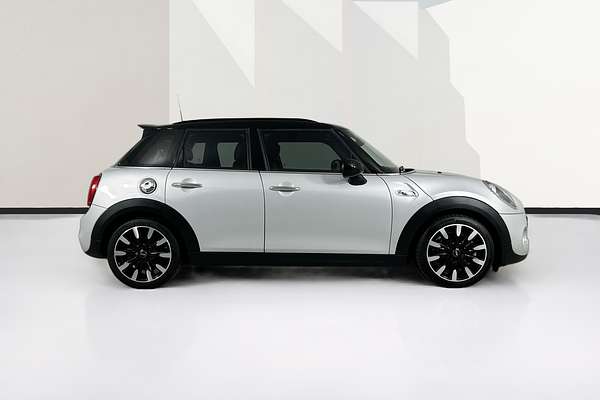 2015 MINI COOPER S F55