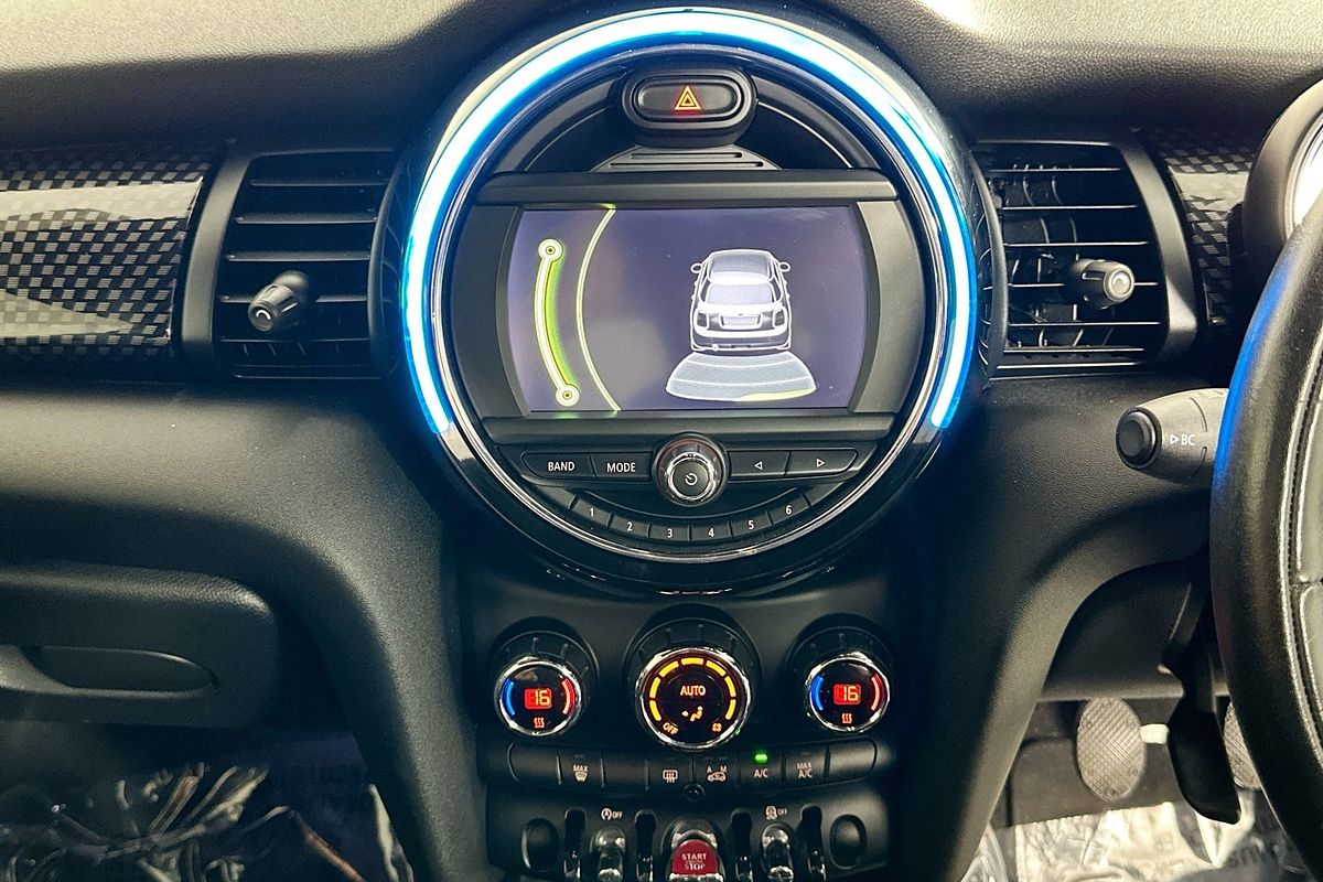 2015 MINI COOPER S F55