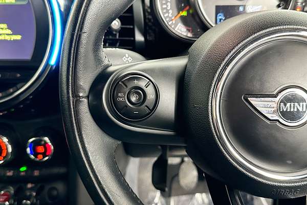 2015 MINI COOPER S F55