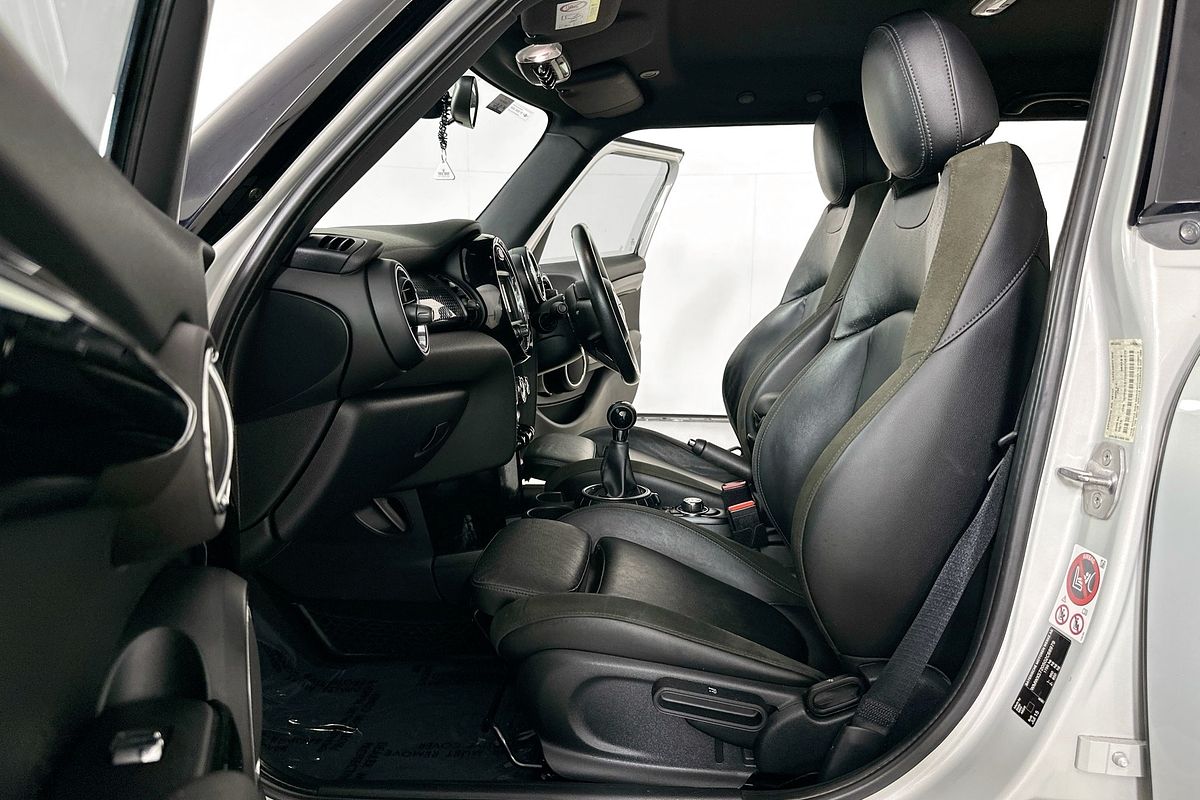 2015 MINI COOPER S F55