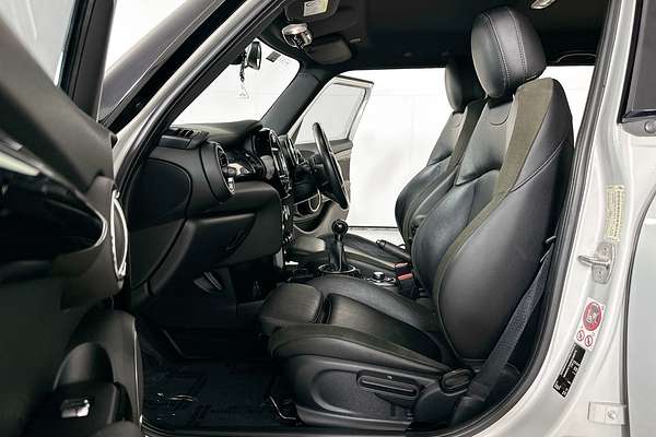 2015 MINI COOPER S F55