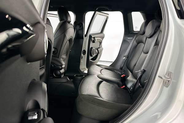 2015 MINI COOPER S F55