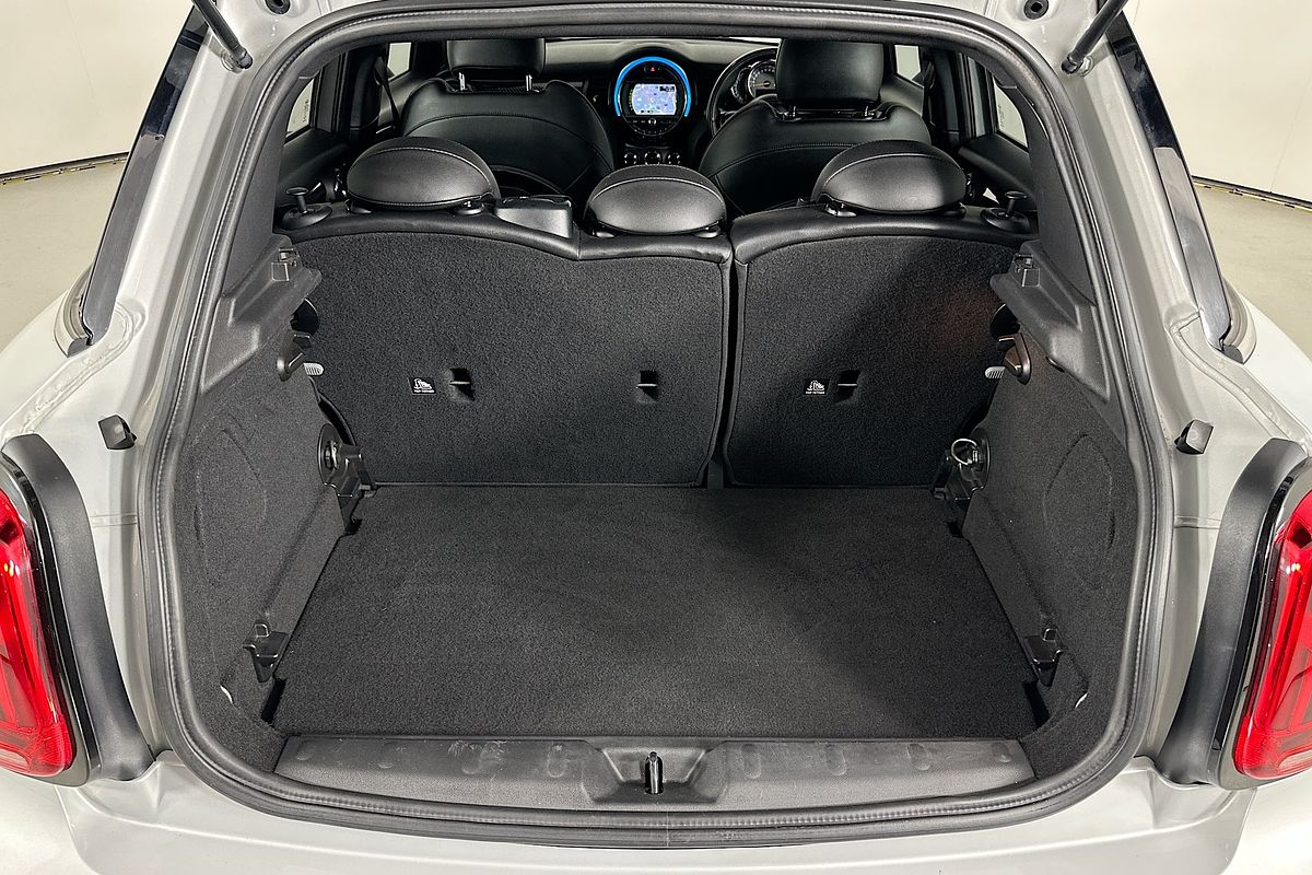 2015 MINI COOPER S F55