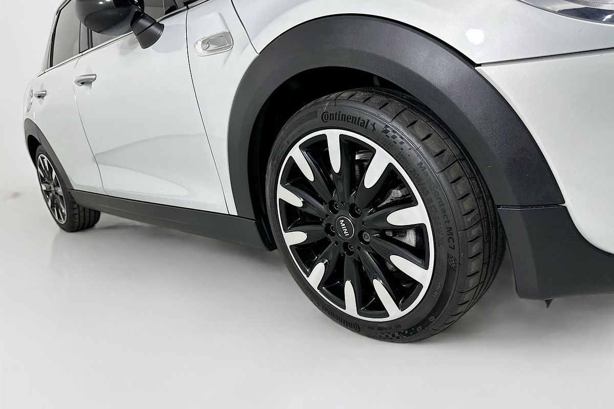 2015 MINI COOPER S F55