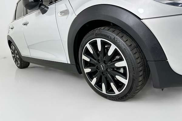 2015 MINI COOPER S F55