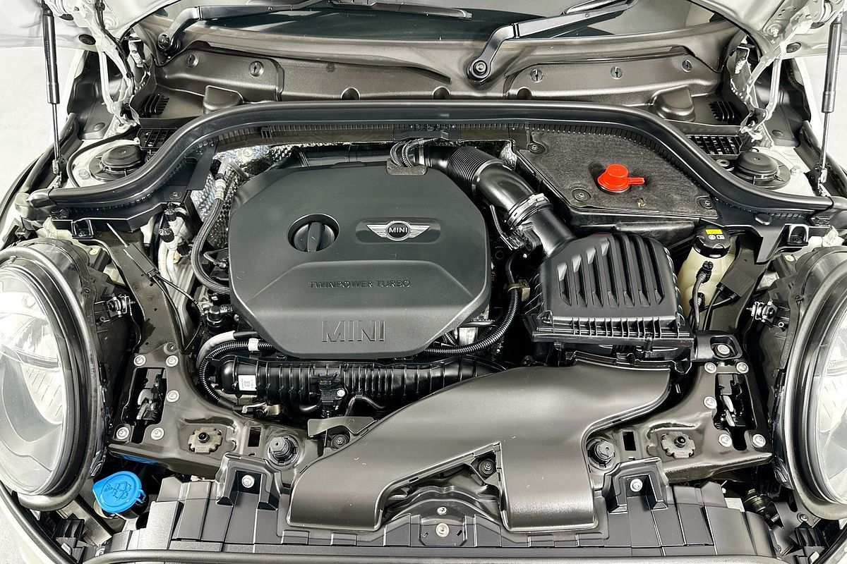 2015 MINI COOPER S F55