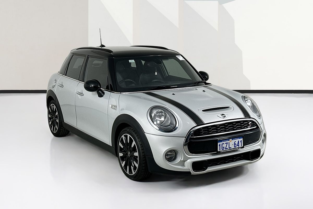 2015 MINI COOPER S F55