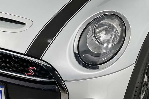 2015 MINI COOPER S F55