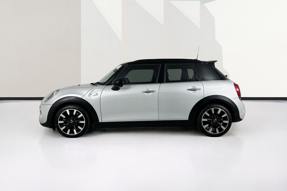 2015 MINI COOPER S F55
