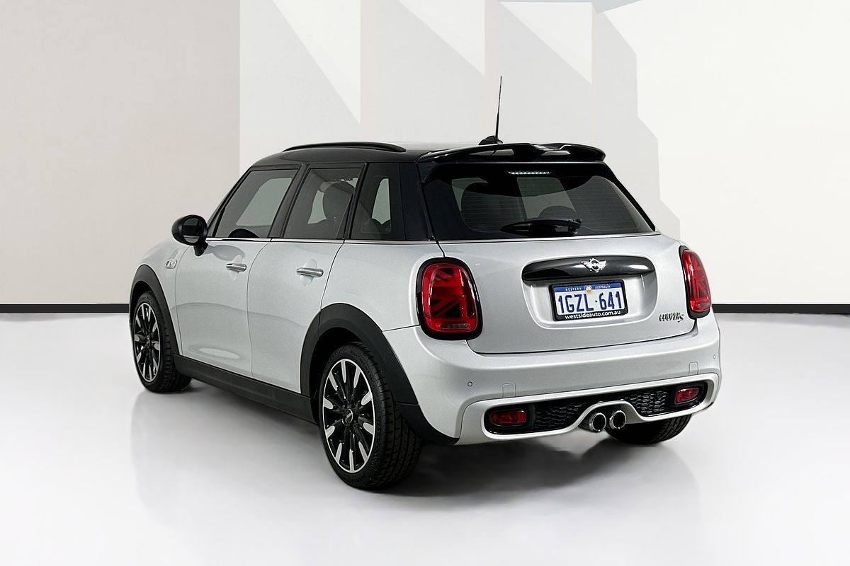2015 MINI COOPER S F55