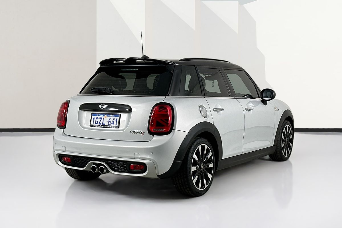 2015 MINI COOPER S F55