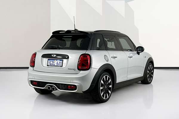 2015 MINI COOPER S F55