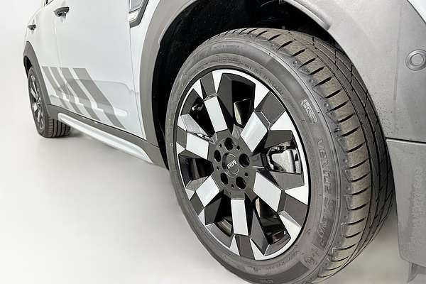 2023 MINI Countryman Cooper S Untamed F60 LCI