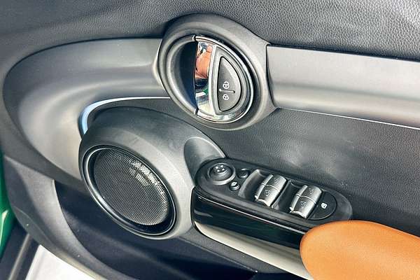 2023 MINI 5D HATCH COOPER S CLASSIC F55