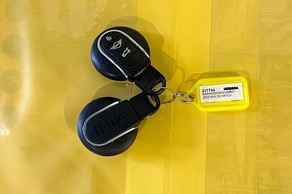 2023 MINI 5D HATCH COOPER S CLASSIC F55