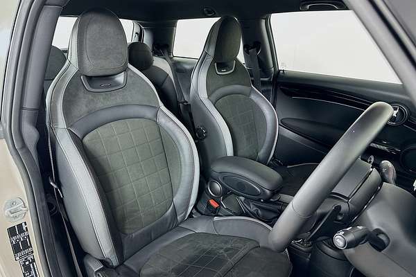 2024 MINI Hatch JCW CLASSIC F56