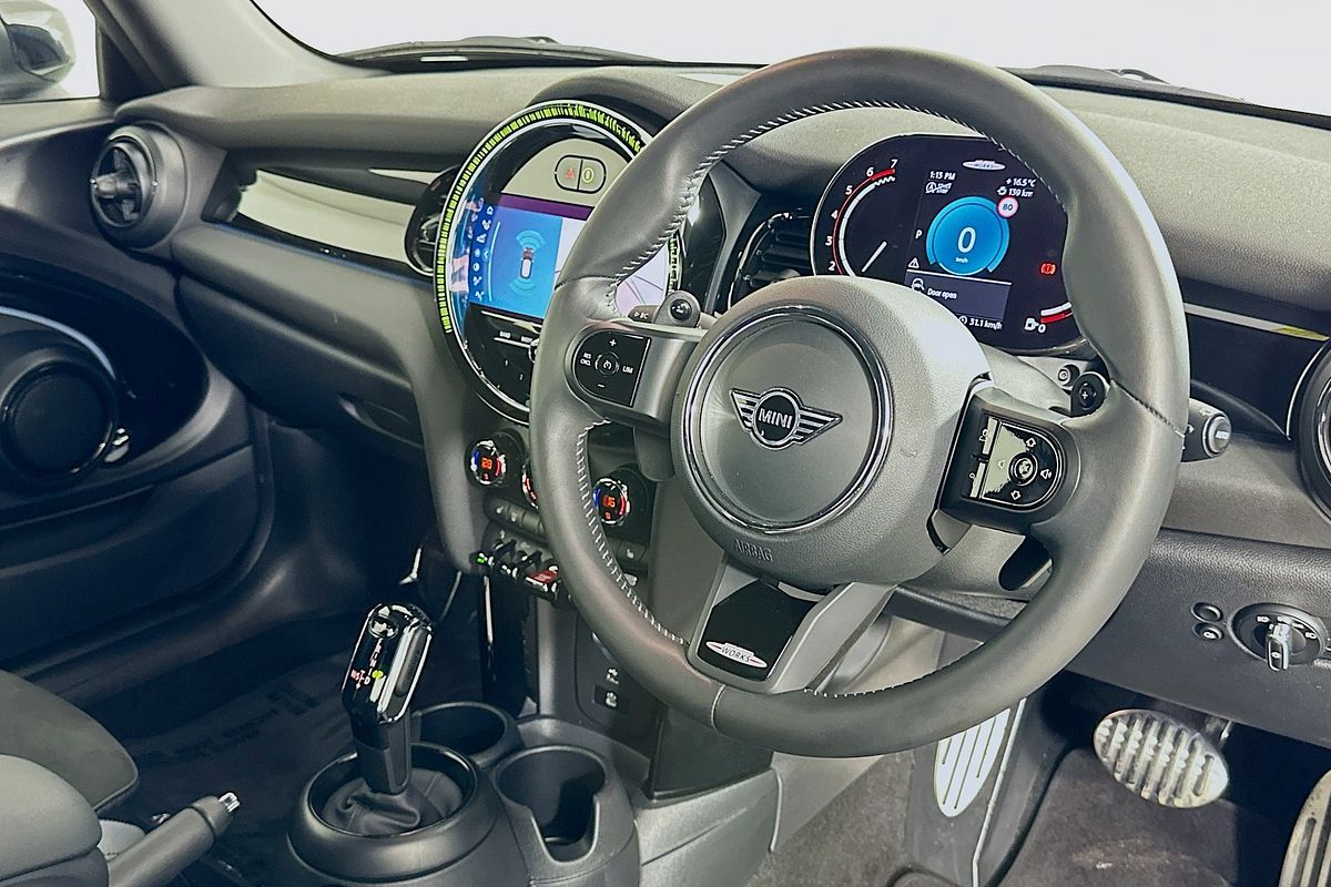 2024 MINI Hatch JCW CLASSIC F56