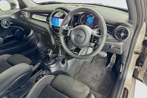 2024 MINI Hatch JCW CLASSIC F56