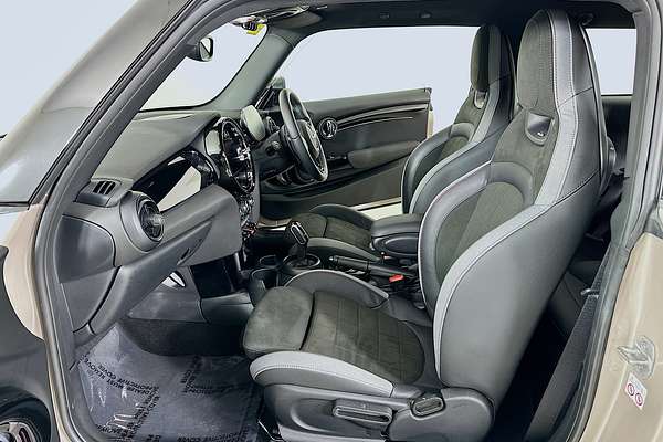2024 MINI Hatch JCW CLASSIC F56