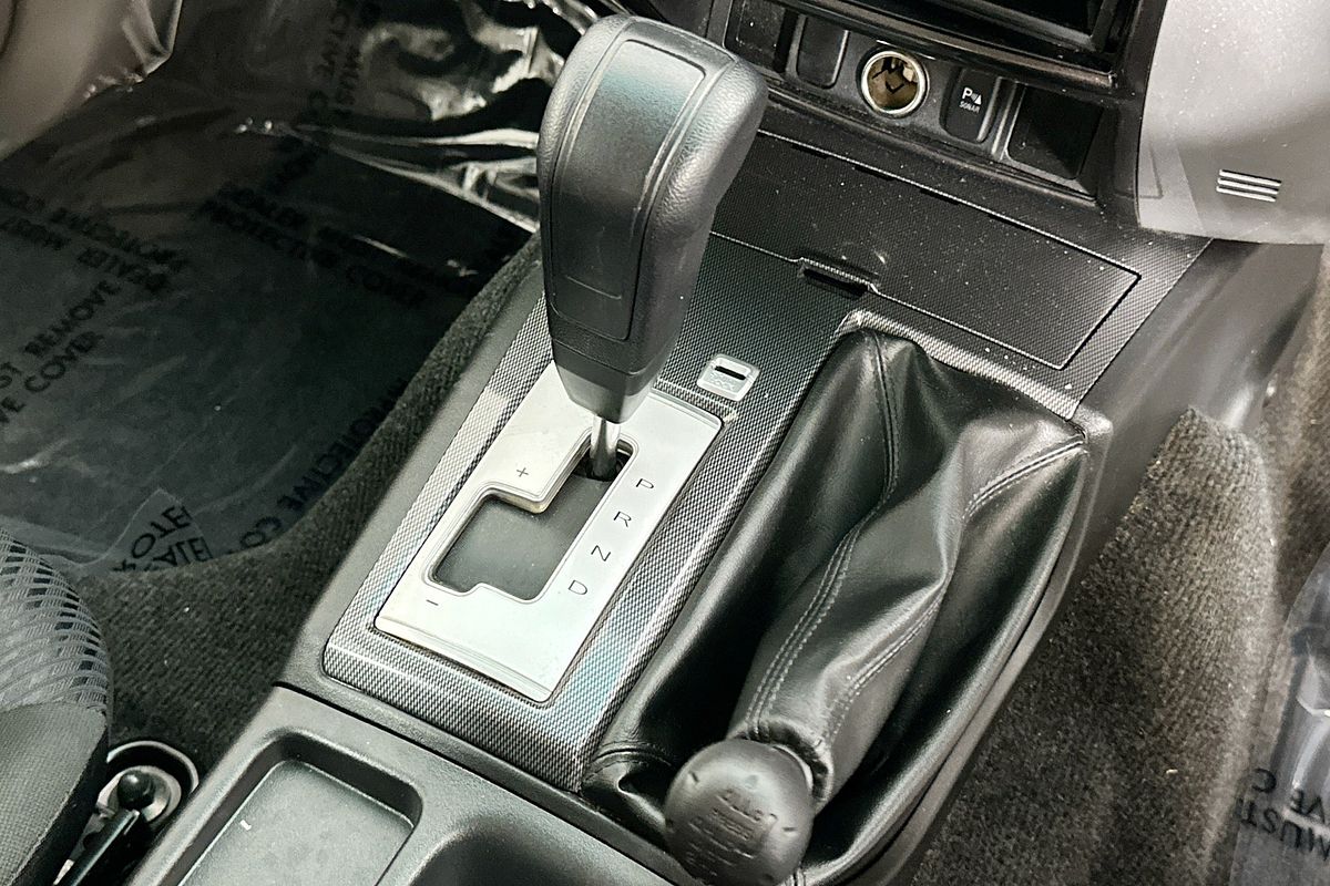 2015 Mitsubishi CHALLENGER (4x4) PC MY14