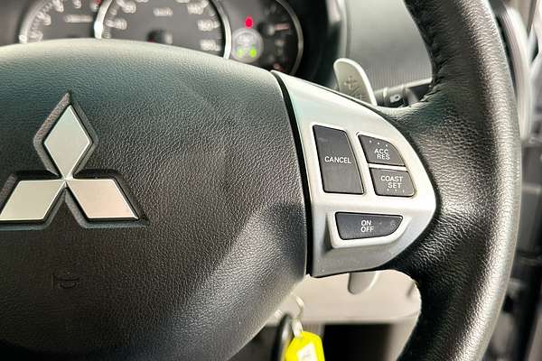 2015 Mitsubishi CHALLENGER (4x4) PC MY14