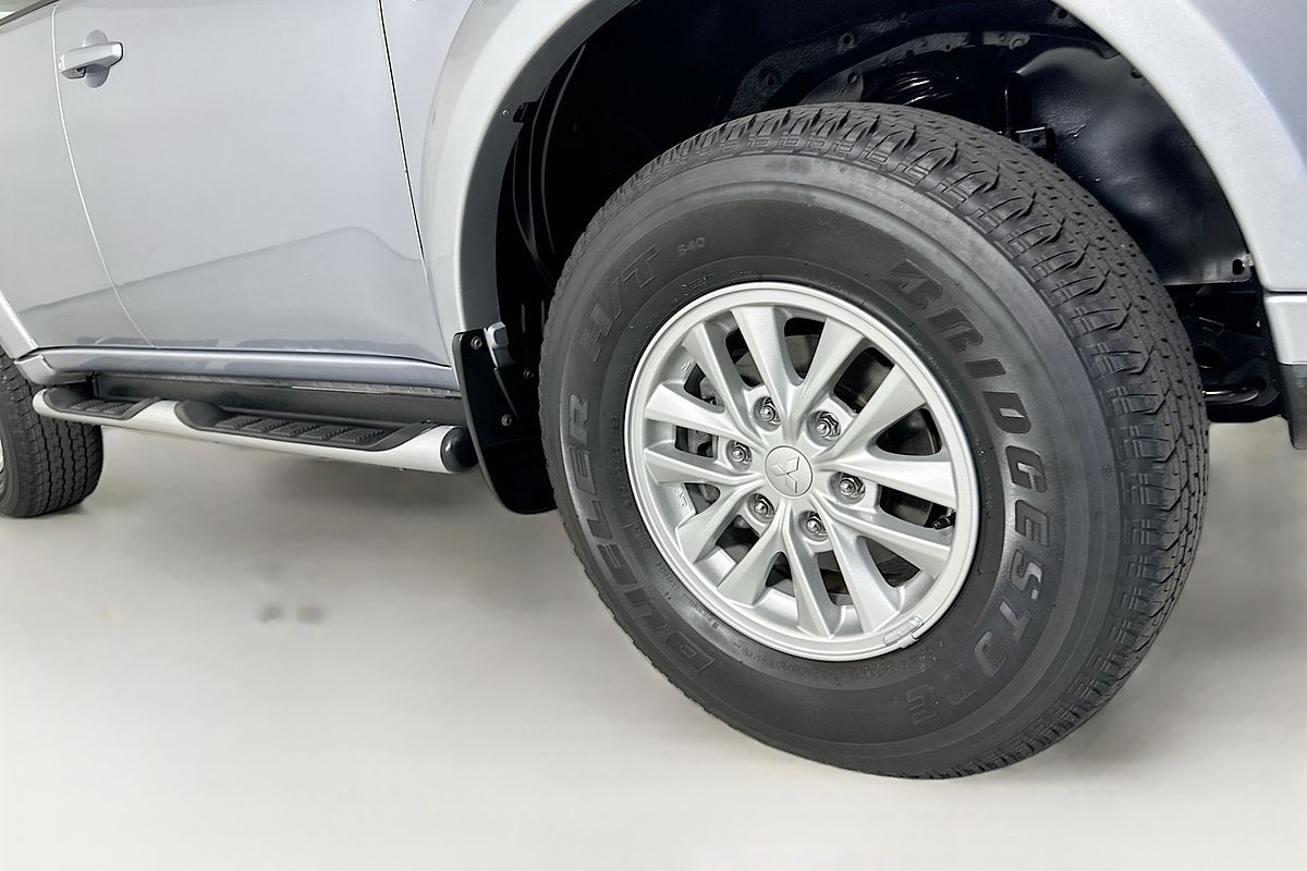 2015 Mitsubishi CHALLENGER (4x4) PC MY14