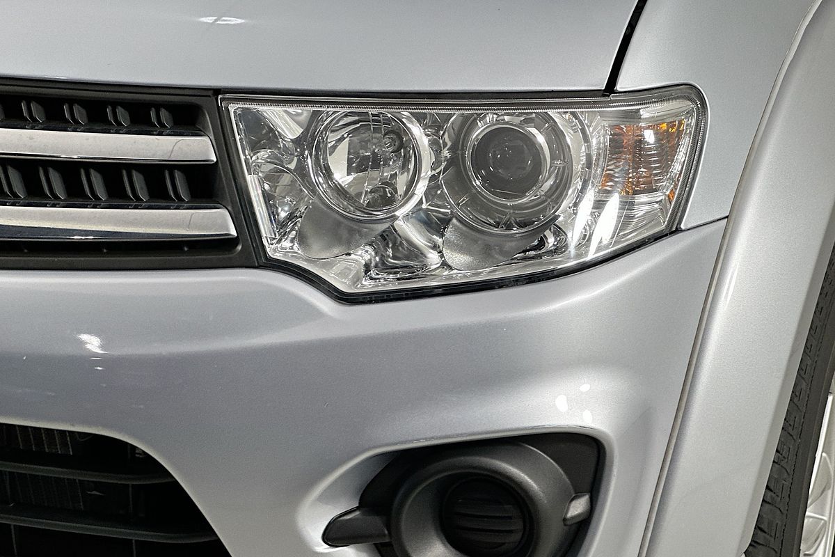 2015 Mitsubishi CHALLENGER (4x4) PC MY14