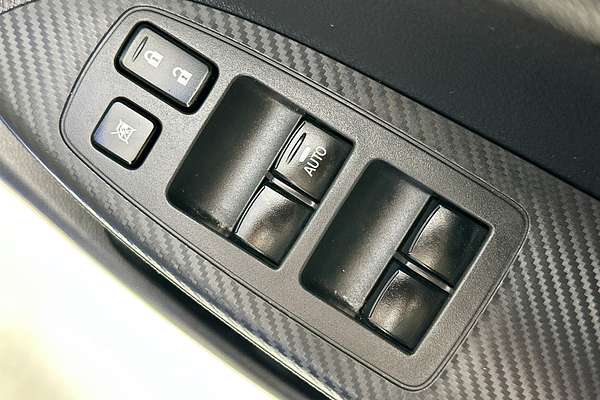 2018 Mitsubishi ECLIPSE CROSS LS (2WD) YA