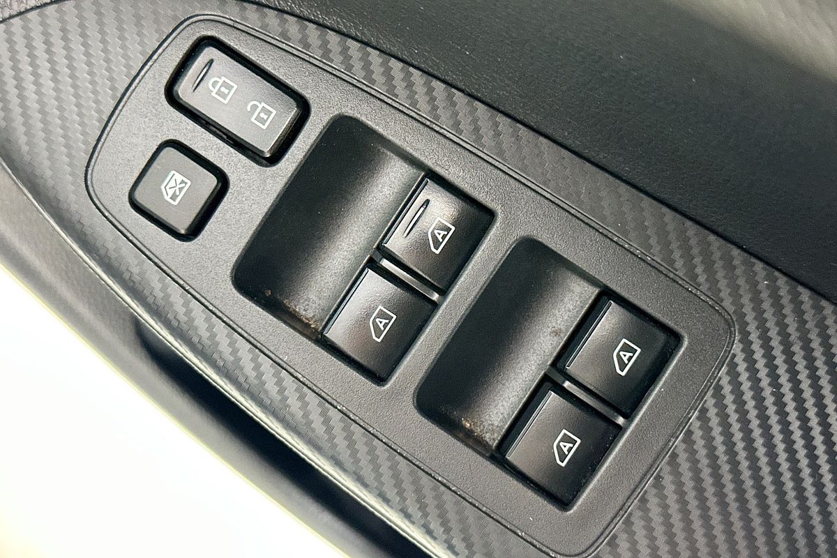 2018 Mitsubishi ECLIPSE CROSS EXCEED (2WD) YA