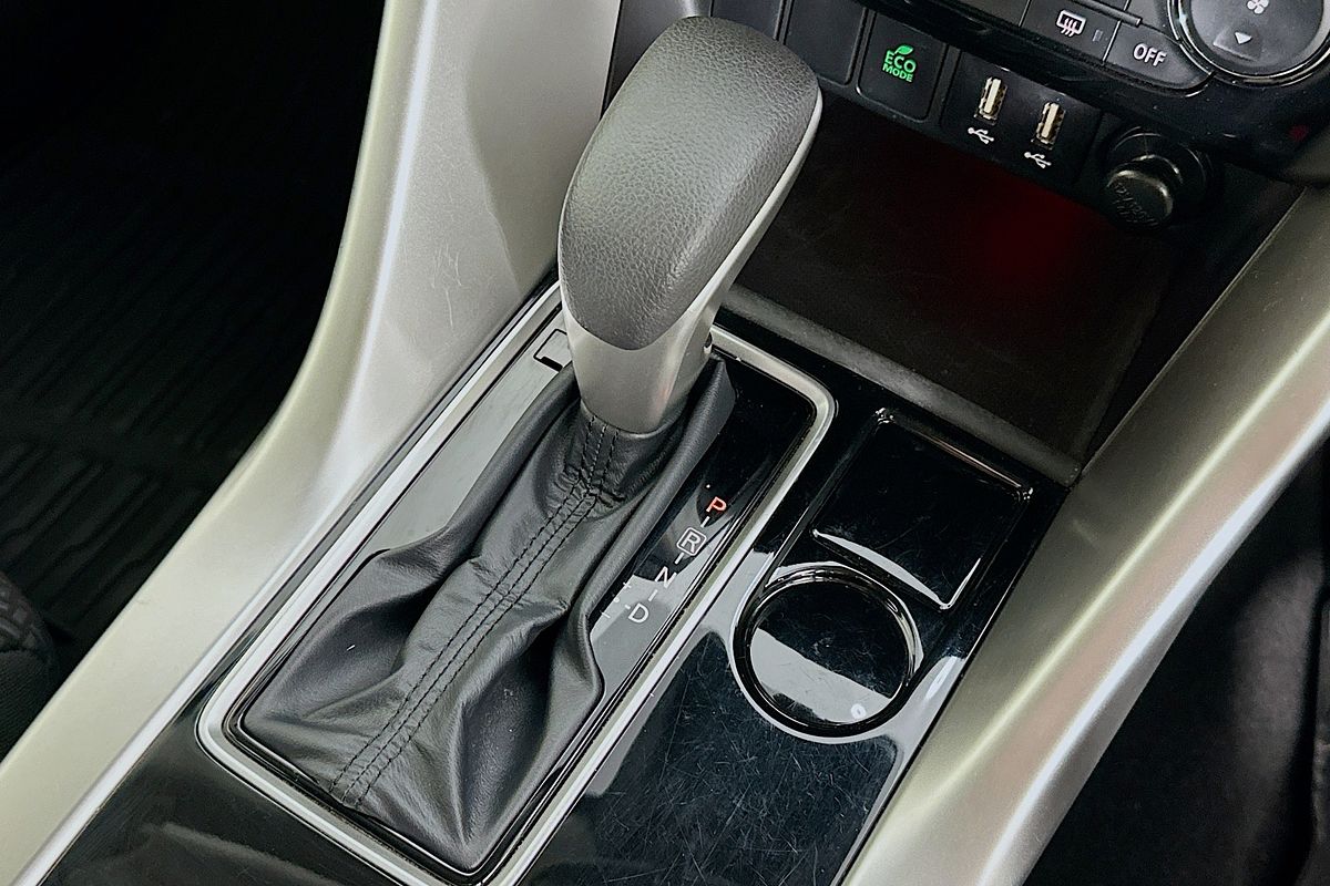 2024 Mitsubishi ECLIPSE CROSS ES YB