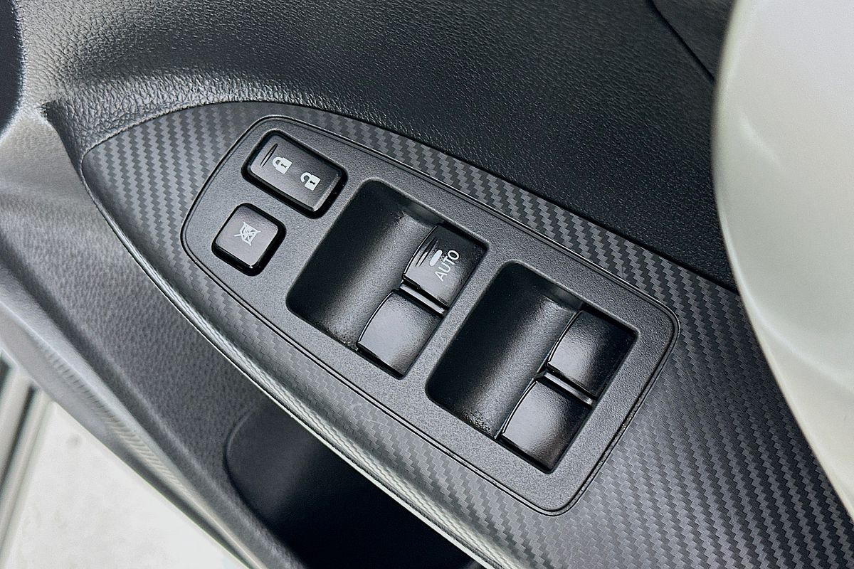 2023 Mitsubishi ECLIPSE CROSS ES (2WD) YB MY22