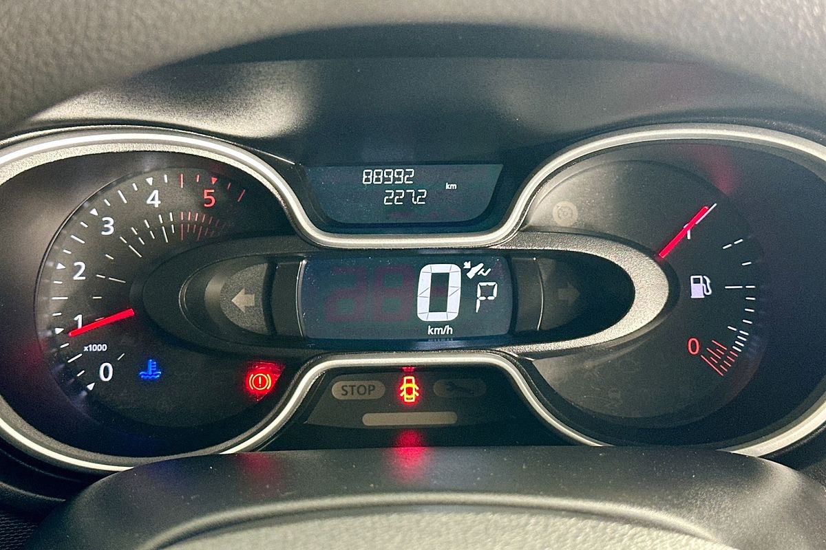 2021 Mitsubishi EXPRESS GLX SWB (MULTIMEDIA/NAVI) SN MY22 SWB