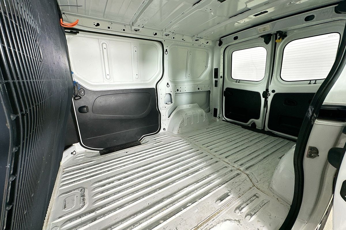 2021 Mitsubishi EXPRESS GLX LWB (MULTIMEDIA/NAVI) SN MY22 LWB