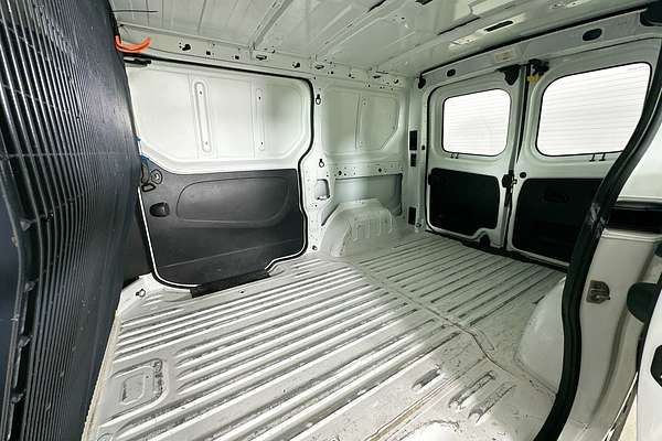 2021 Mitsubishi EXPRESS GLX LWB (MULTIMEDIA/NAVI) SN MY22 LWB