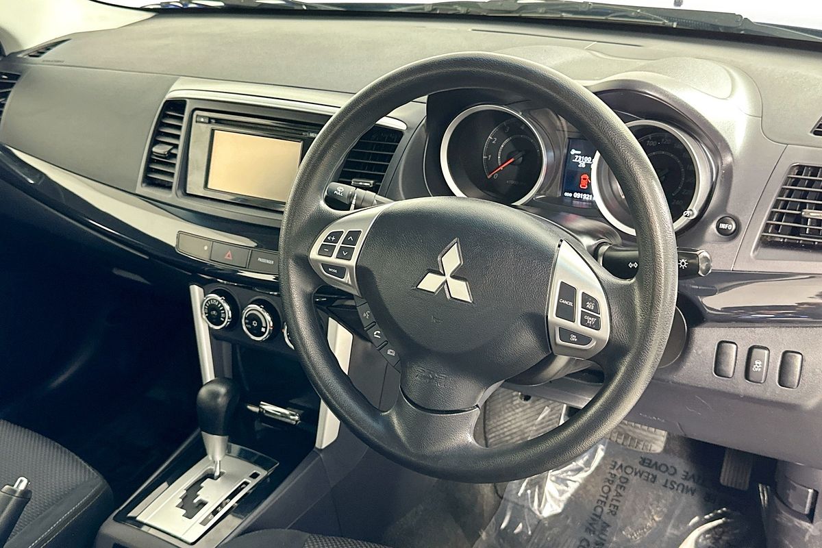 2016 Mitsubishi LANCER ES SPORT CF