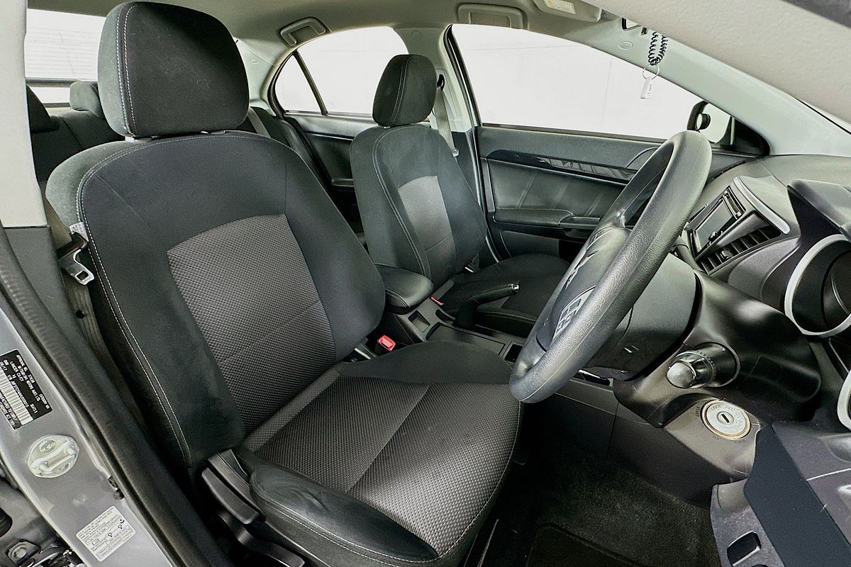 2017 Mitsubishi LANCER ES SPORT CF MY17