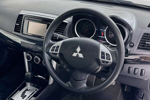 2017 Mitsubishi LANCER ES SPORT CF MY17