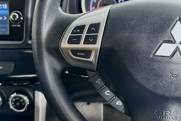 2017 Mitsubishi LANCER ES SPORT CF MY17