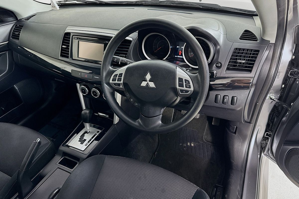 2017 Mitsubishi LANCER ES SPORT CF MY17