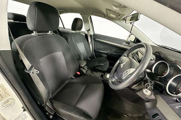 2015 Mitsubishi LANCER ES SPORT CJ MY15