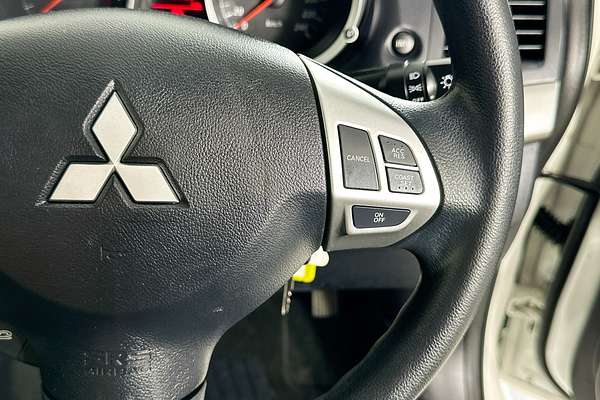 2015 Mitsubishi LANCER ES SPORT CJ MY15