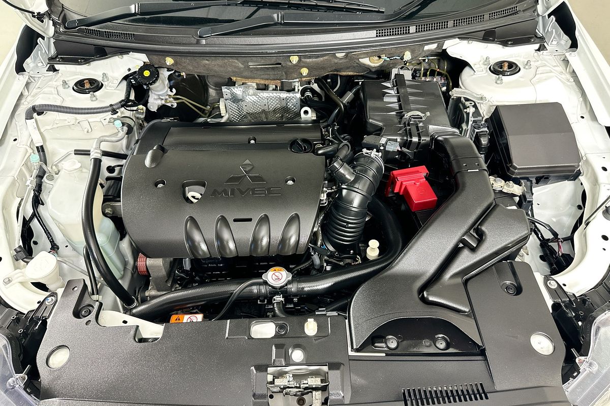 2015 Mitsubishi LANCER ES SPORT CJ MY15