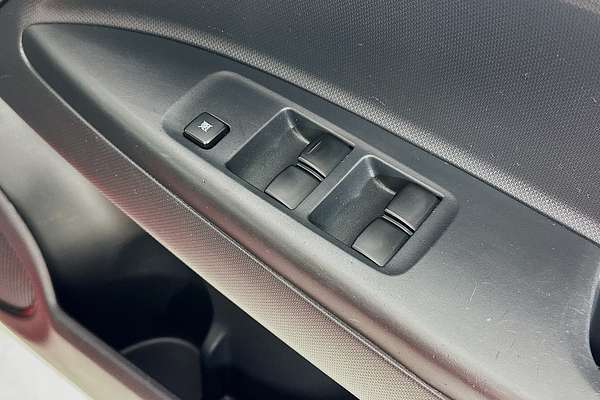 2015 Mitsubishi Mirage ES LA