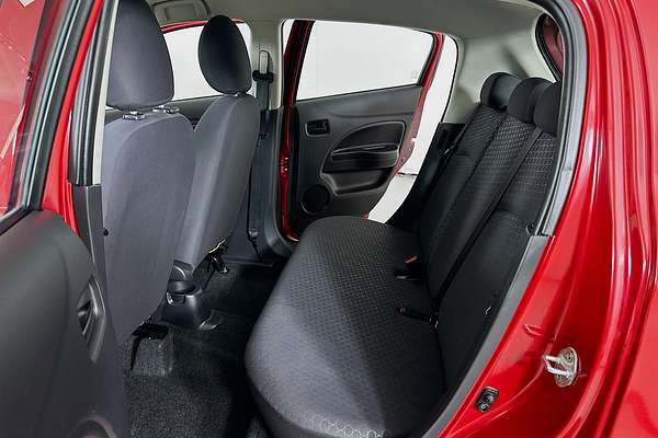 2015 Mitsubishi Mirage ES LA