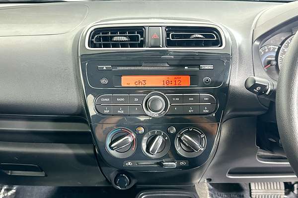 2016 Mitsubishi MIRAGE ES LA MY16