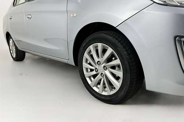 2016 Mitsubishi MIRAGE ES LA MY16