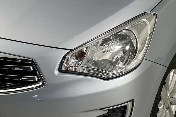 2016 Mitsubishi MIRAGE ES LA MY16