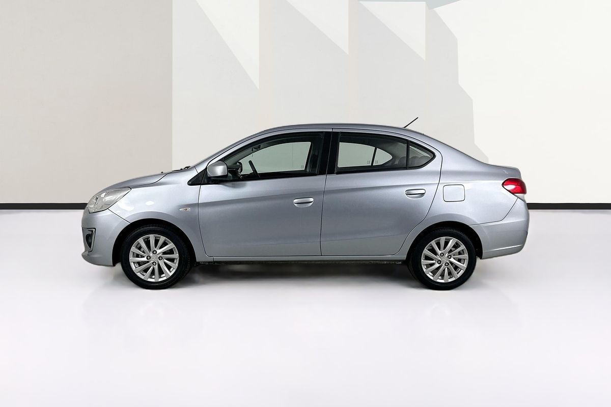 2016 Mitsubishi MIRAGE ES LA MY16